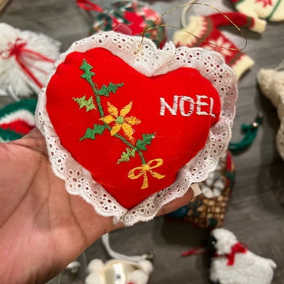 VINTAGE YARN Christmas ornament LOT 24 ANGEL SANTA Cats Christmas Tree Handmade - Picture 8 of 16